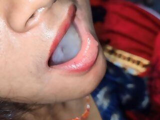 Desi bhabhi's boyfriend cums for the first time in Hindi audio