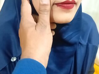 Muslim Desi Bhabhi Jaan Ke Rasil Lips Ko Chus Chus Lal Kar Diya, Muslims Lip Kissing Teen Fucking